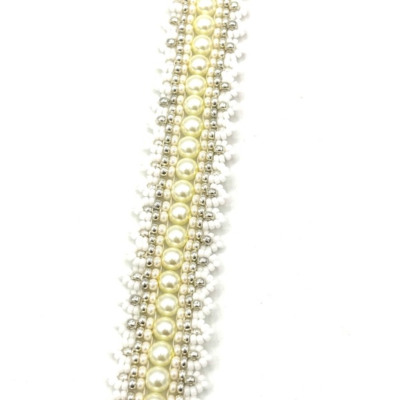 Hand Crafted White Pearl Beaded Lace Bracelet - Picture 7 of 8